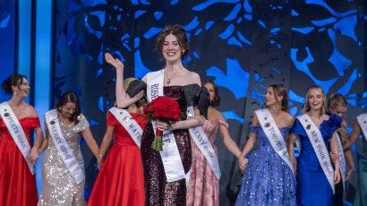 Caoilfhinn Ní Choiligh named 2026 International Rose of Tralee